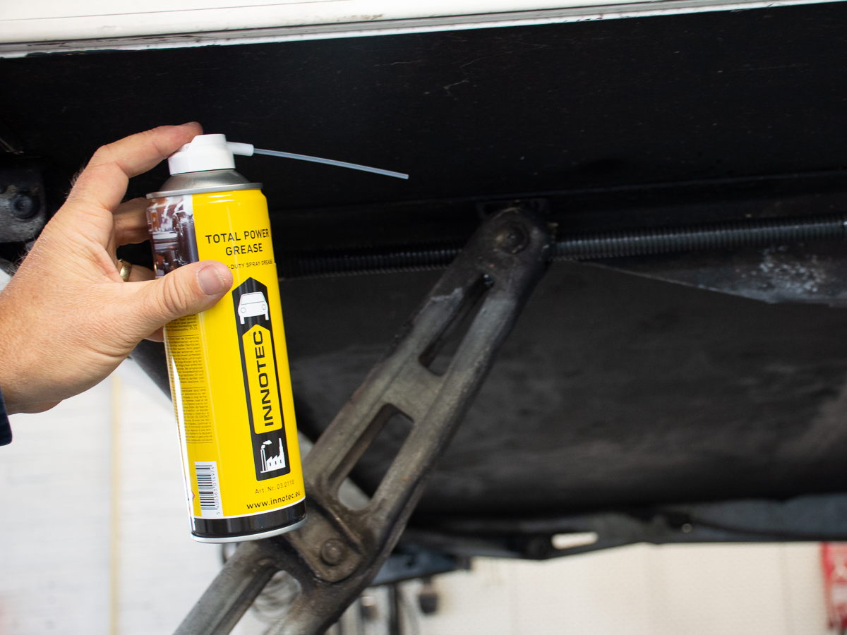 Total Power Grease 300502 WEB